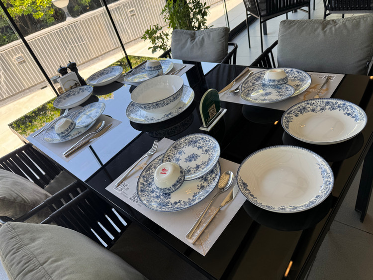 سرویس غذاخوری دینو ۲۶پارچه 6 نفره کد 233 قالب گرد کلاسیک